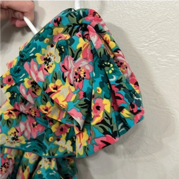 Floral One-Shoulder Romper - Picture 7 of 7